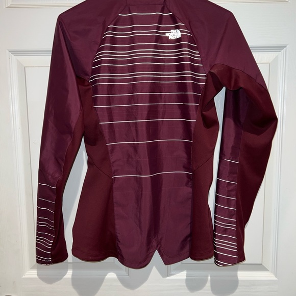North Face Isotherm Reflective athletic tailored wind/water resistant women’s SM - Picture 7 of 13